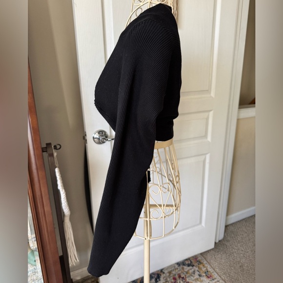 Sweater - Picture 3 of 5